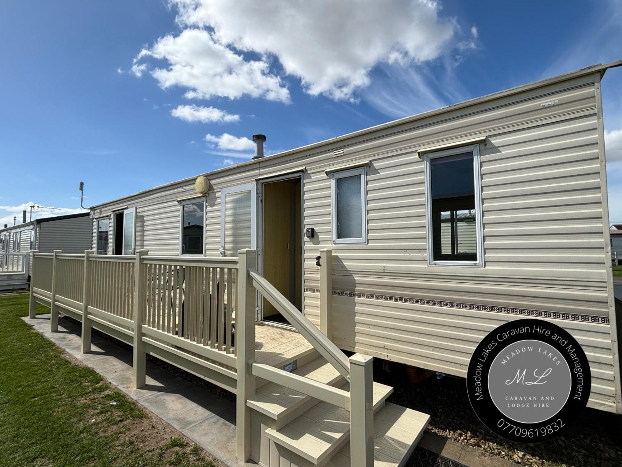 Seaview 190 - Ingoldmells - Pet Friendly, Wifi, Bed Linen - Close To Beach And Fantasy Island - Meadow Lakes Caravan & Lodge Hire Exterior photo